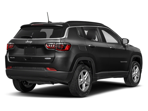 2023 Jeep Compass Latitude Lux FWD in Columbus, MI - Mark Wahlberg Automotive Group