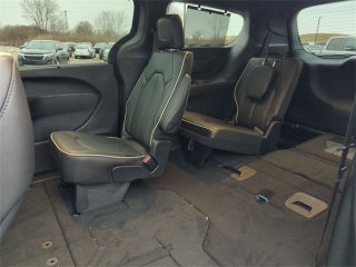 2023 Chrysler Pacifica Limited AWD in Columbus, MI - Mark Wahlberg Automotive Group