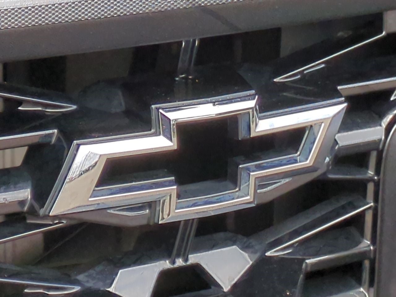 2022 Chevrolet Colorado ZR2 in Columbus, MI - Mark Wahlberg Automotive Group