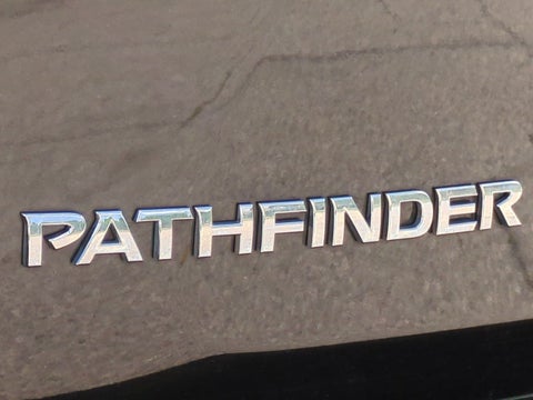 2017 Nissan Pathfinder Platinum in Columbus, MI - Mark Wahlberg Automotive Group