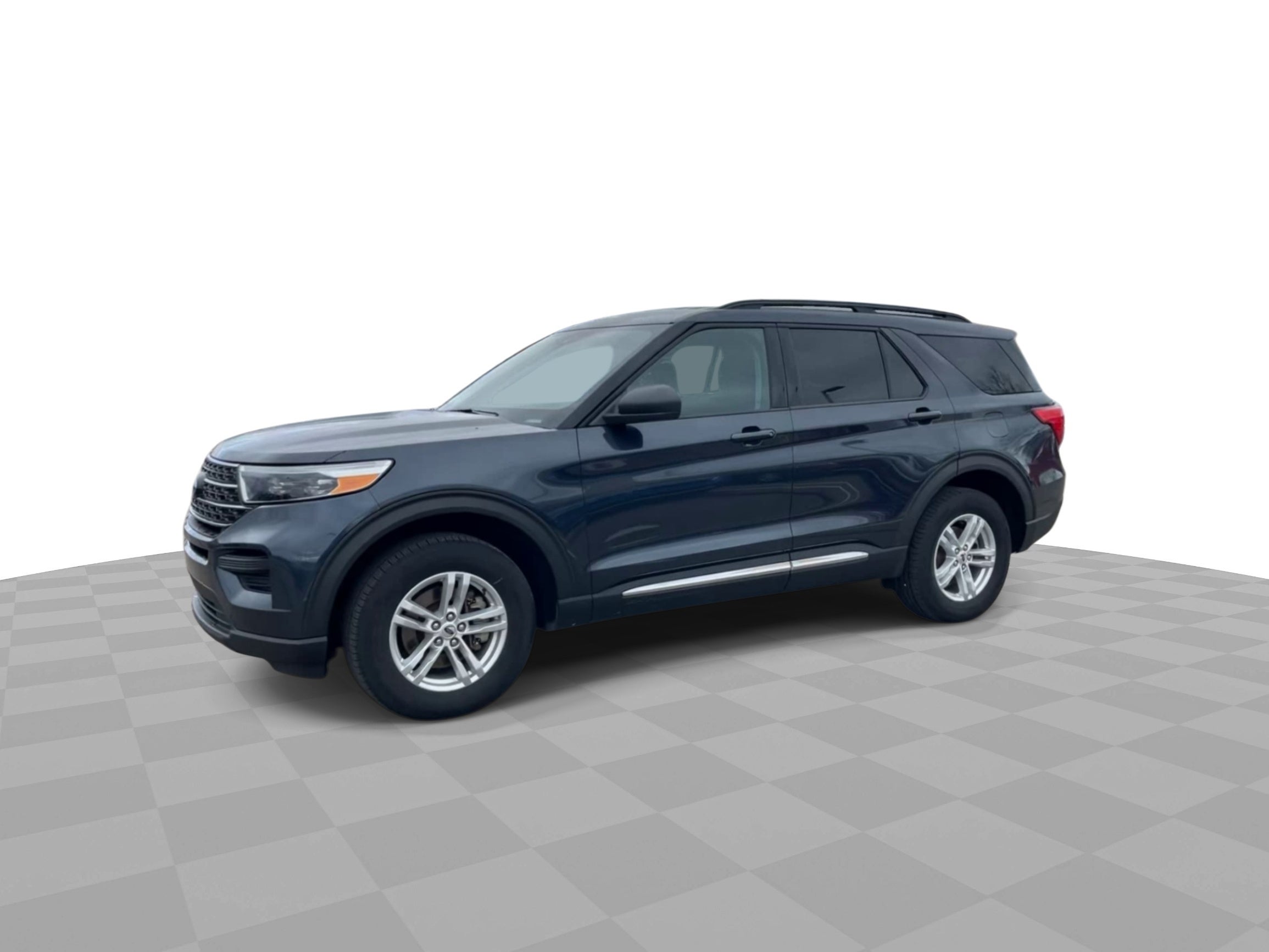 2022 Ford Explorer XLT in Columbus, MI - Mark Wahlberg Automotive Group