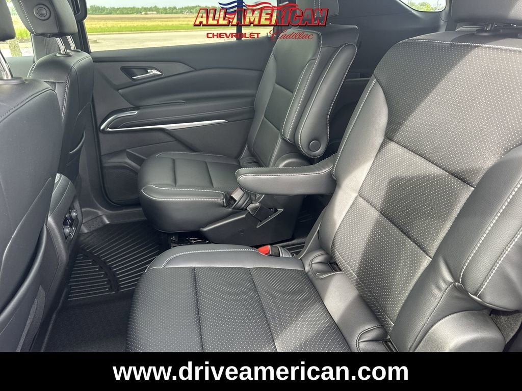 2024 Chevrolet Traverse LT