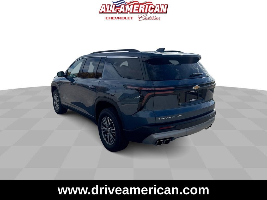 2025 Chevrolet Traverse LT