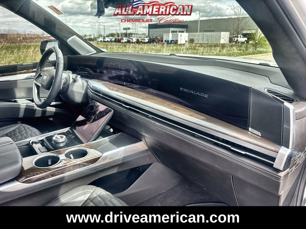 2025 Cadillac Escalade Sport Platinum