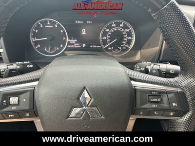 2022 Mitsubishi Outlander SE