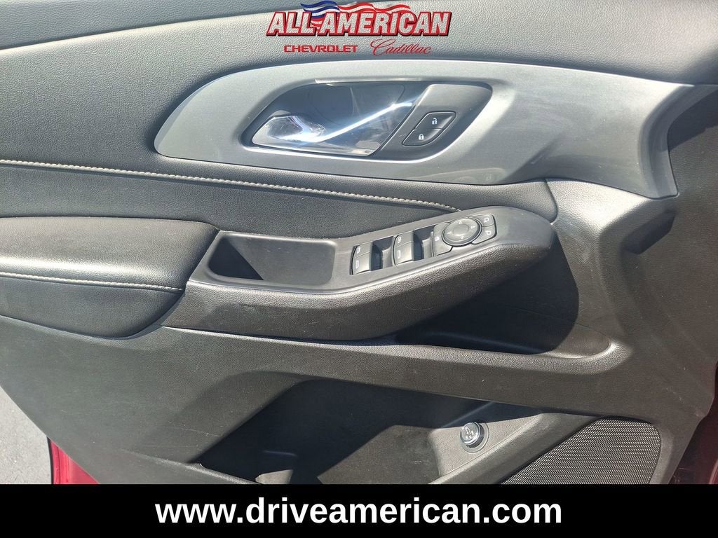 2022 Chevrolet Traverse LT Leather