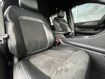 2024 Jeep Grand Cherokee L Altitude 4x4