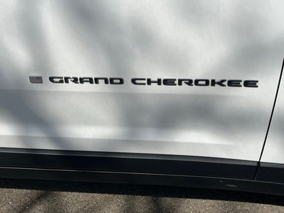 2023 Jeep Grand Cherokee L Laredo 4x4