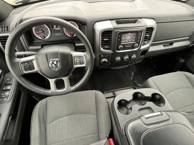 2024 RAM 1500 Classic Warlock Crew Cab 4x4 5'7' Box
