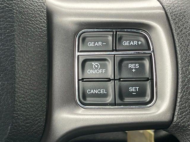 2024 RAM 1500 Classic Warlock Crew Cab 4x4 5'7' Box
