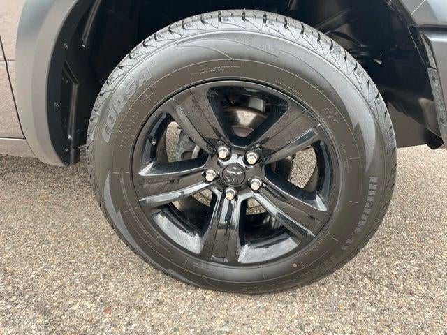 2024 RAM 1500 Classic Warlock Crew Cab 4x4 5'7' Box
