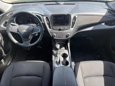 2022 Chevrolet Malibu FWD LT