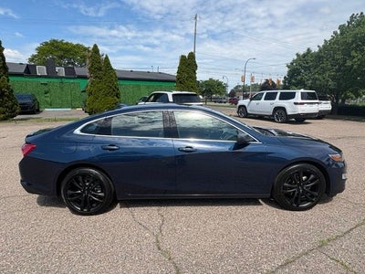 2022 Chevrolet Malibu FWD LT