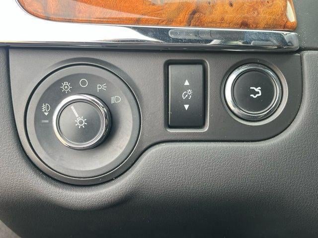 2014 Lincoln MKS Base