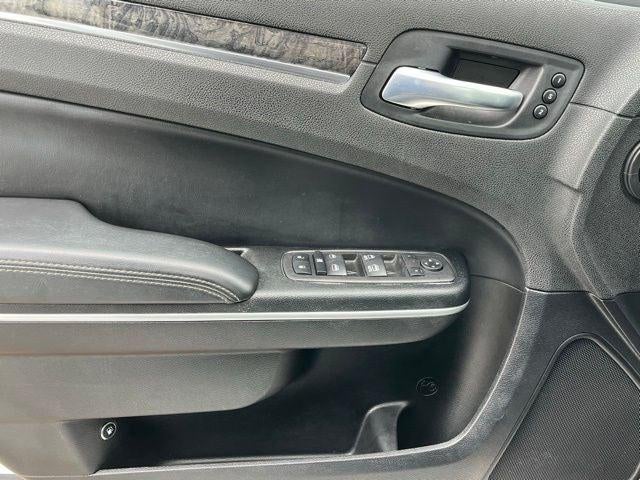 2023 Chrysler 300 Touring-L AWD