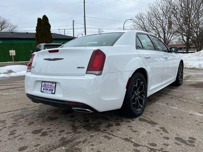2023 Chrysler 300 Touring-L AWD
