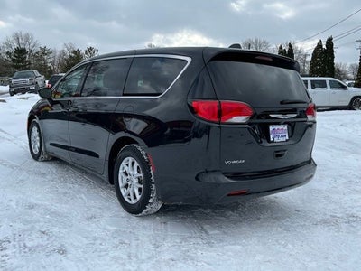 2023 Chrysler Voyager LX