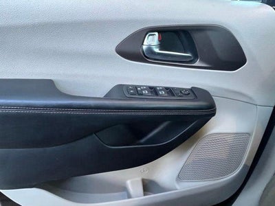 2019 Chrysler Pacifica Touring L Plus