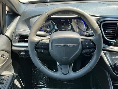 2023 Chrysler Pacifica Limited AWD
