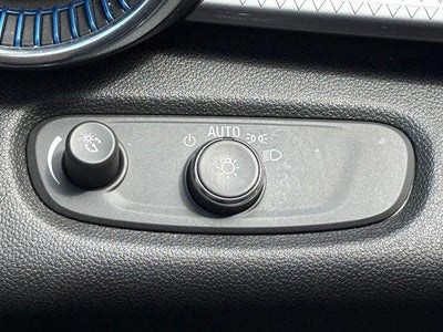 2025 Chevrolet Trax FWD LT