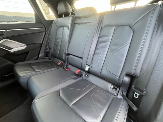 2023 Audi Q3 Premium 45 TFSI S line quattro Tiptronic