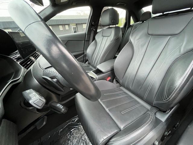 2023 Audi A4 Premium Plus 45 TFSI S line quattro S tronic