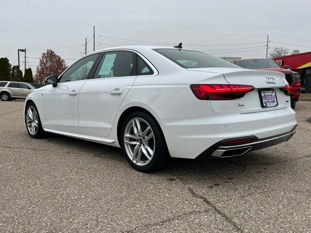 2023 Audi A4 Premium Plus 45 TFSI S line quattro S tronic