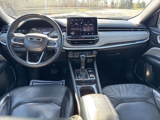 2023 Jeep Compass Latitude Lux