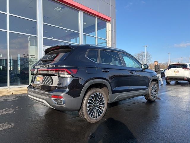 2025 Volkswagen Taos 1.5T SE