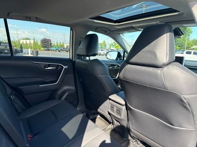 2022 Toyota RAV4 Hybrid XLE Premium