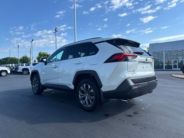 2022 Toyota RAV4 Hybrid XLE Premium