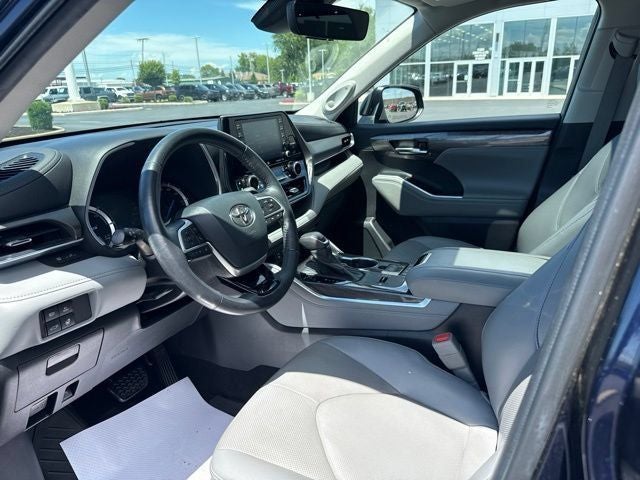 2022 Toyota Highlander Hybrid Limited