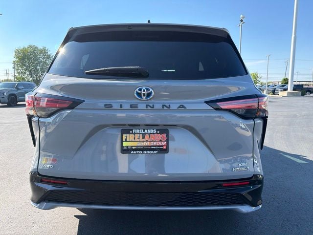 2023 Toyota Sienna XSE 7 Passenger