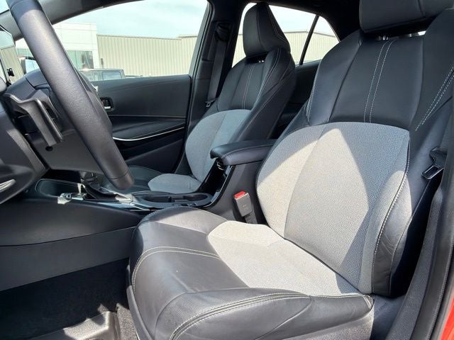 2025 Toyota Corolla Hatchback XSE