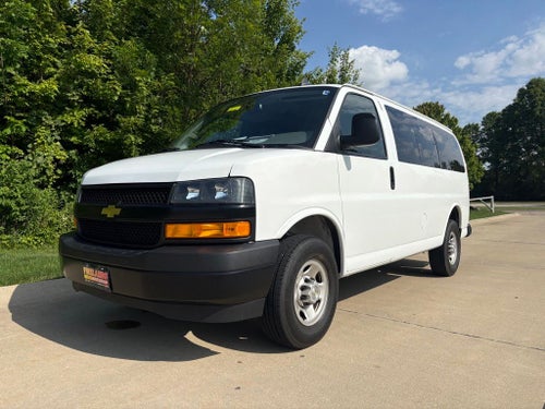 2023 Chevrolet Express 3500 LS Passenger