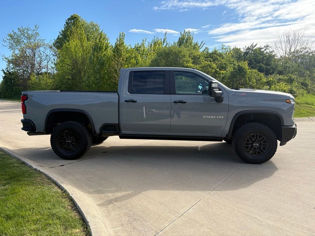 2024 Chevrolet Silverado 2500HD ZR2