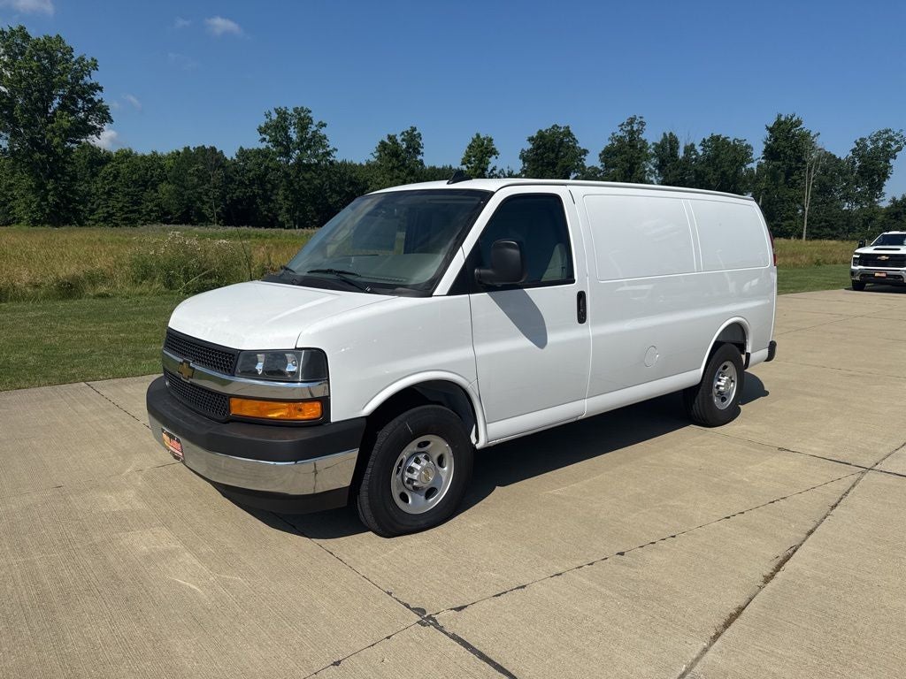 2025 Chevrolet Express 2500 Work Van Cargo