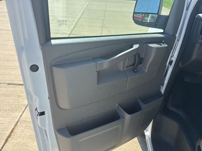 2025 Chevrolet Express 2500 Work Van Cargo