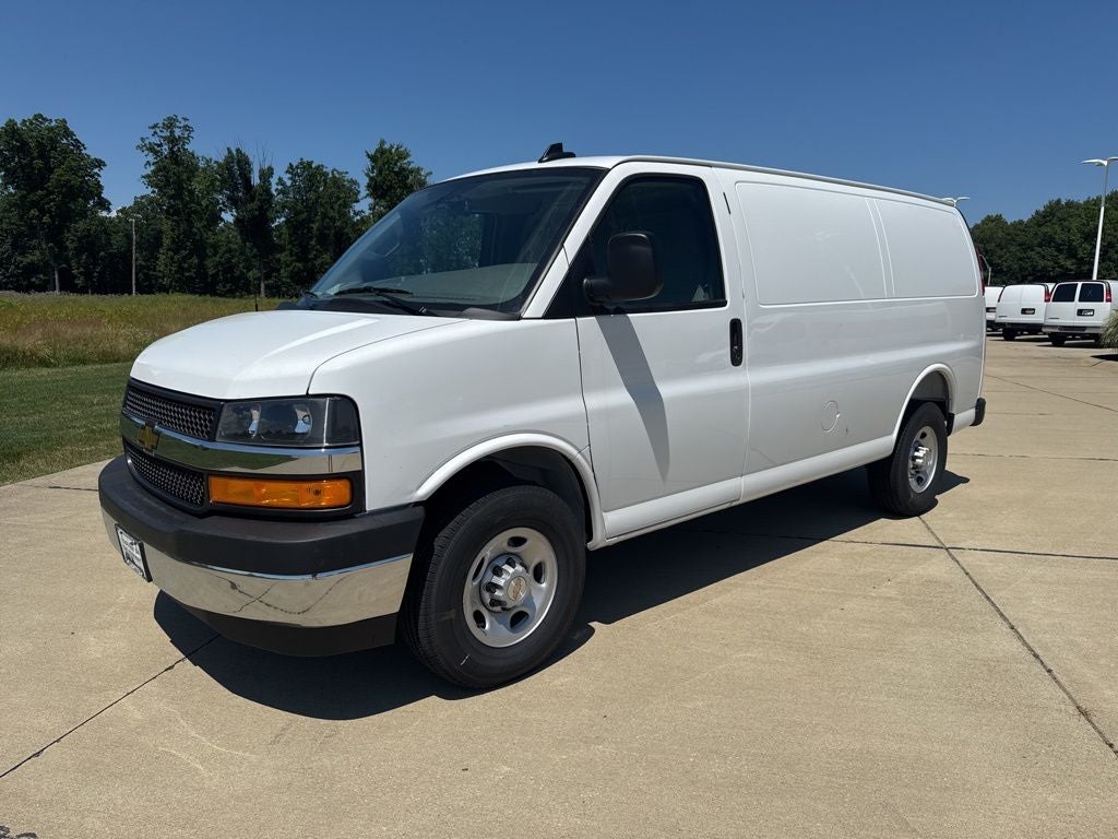 2025 Chevrolet Express 2500 Work Van Cargo