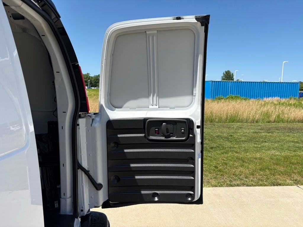 2026 Chevrolet Express 3500 Work Van Cargo