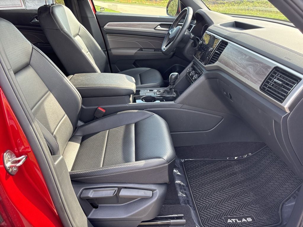 2022 Volkswagen Atlas Cross Sport 3.6L V6 SE w/Technology