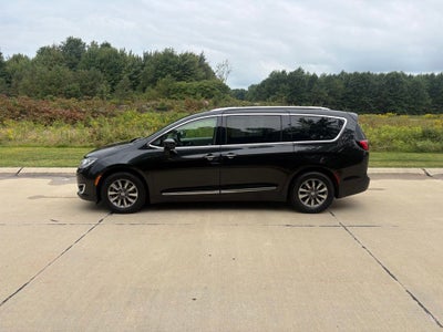 2020 Chrysler Pacifica Touring L Plus
