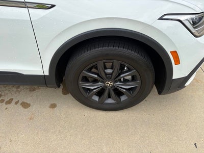 2024 Volkswagen Tiguan 2.0T SE