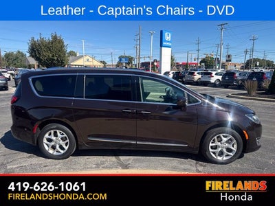 2017 Chrysler Pacifica Touring L Plus