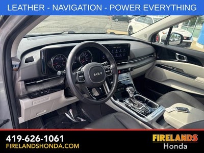 2024 Kia Carnival EX