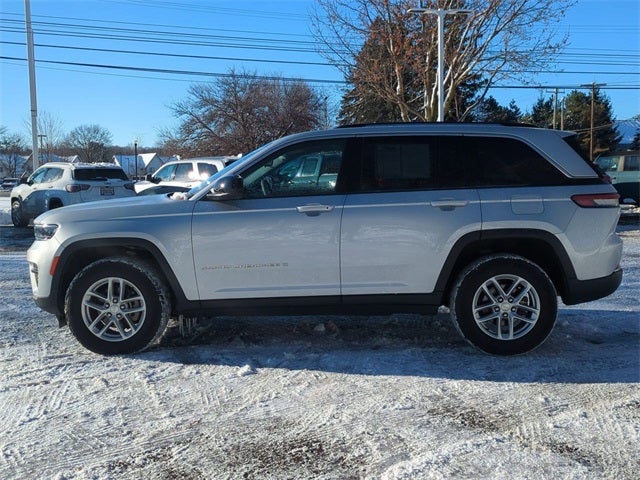 2024 Jeep Grand Cherokee Laredo
