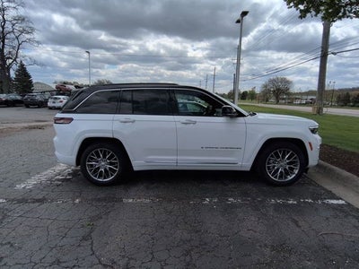 2025 Jeep Grand Cherokee Summit