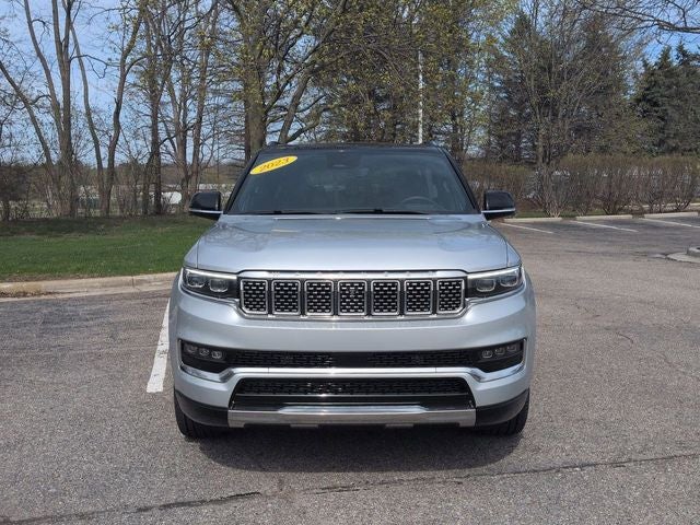 2023 Jeep Grand Wagoneer Base