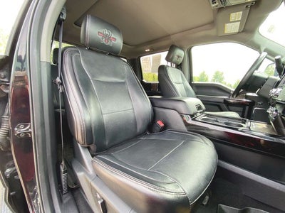 2019 Ford F-250SD Lariat BLACK WIDOW PKG