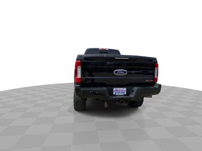 2019 Ford F-250SD Lariat BLACK WIDOW PKG